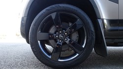 2023 (23) LAND ROVER DEFENDER 3.0 D300 X-Dynamic HSE 110 5dr Auto 5318936