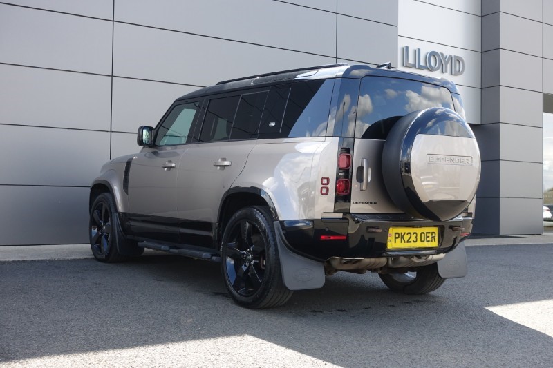 2023 (23) LAND ROVER DEFENDER 3.0 D300 X-Dynamic HSE 110 5dr Auto