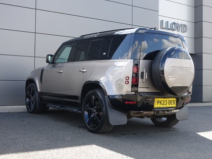 2023 (23) LAND ROVER DEFENDER 3.0 D300 X-Dynamic HSE 110 5dr Auto