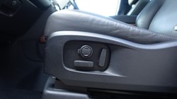 2023 (23) LAND ROVER DEFENDER 3.0 D300 X-Dynamic HSE 110 5dr Auto 5318976