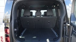 2023 (23) LAND ROVER DEFENDER 3.0 D300 X-Dynamic HSE 110 5dr Auto 5318919