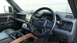 2023 (23) LAND ROVER DEFENDER 3.0 D300 X-Dynamic HSE 110 5dr Auto 5318959