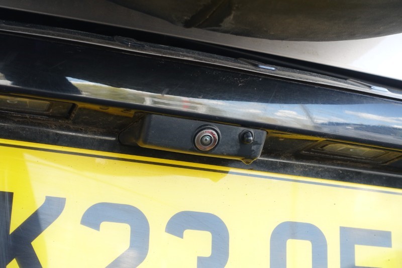 2023 (23) LAND ROVER DEFENDER 3.0 D300 X-Dynamic HSE 110 5dr Auto 5318934