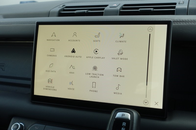 2023 (23) LAND ROVER DEFENDER 3.0 D300 X-Dynamic HSE 110 5dr Auto 5318950