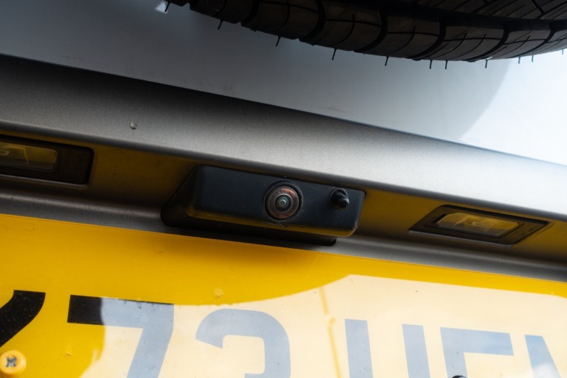 2023 (73) LAND ROVER DEFENDER 3.0 D250 X-Dynamic HSE 90 3dr Auto 5124064