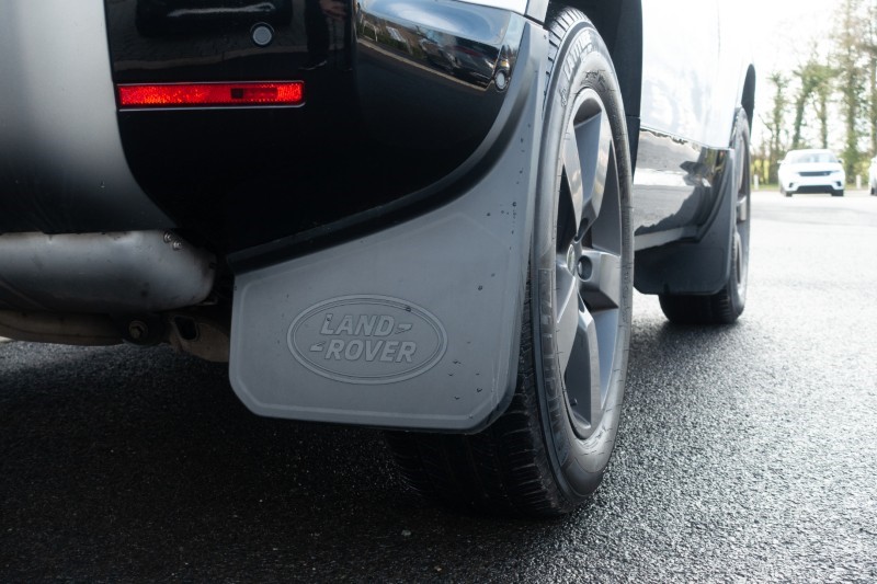 2023 (73) LAND ROVER DEFENDER 3.0 D250 X-Dynamic HSE 90 3dr Auto 5124061