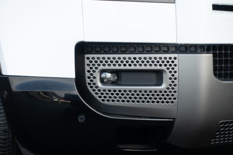 2023 (73) LAND ROVER DEFENDER 3.0 D250 X-Dynamic HSE 90 3dr Auto 5124056