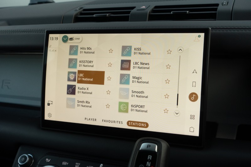 2023 (73) LAND ROVER DEFENDER 3.0 D250 X-Dynamic HSE 90 3dr Auto 5124075