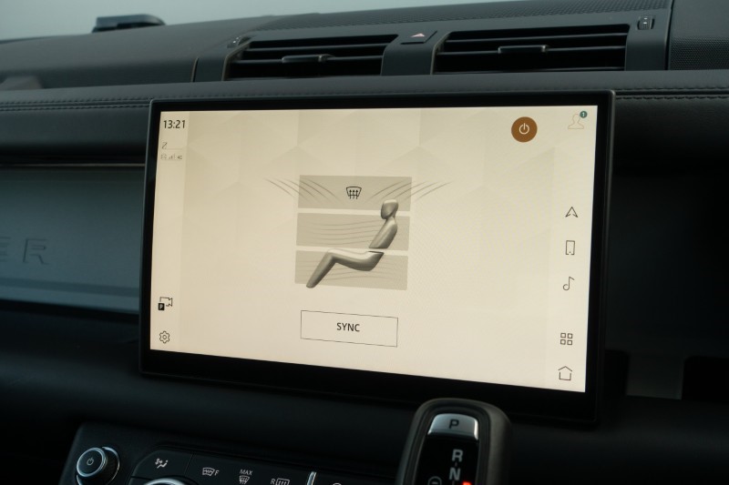 2023 (73) LAND ROVER DEFENDER 3.0 D250 X-Dynamic HSE 90 3dr Auto 5124078