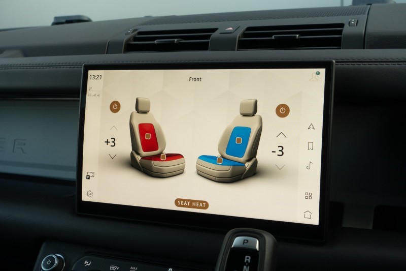 2023 (73) LAND ROVER DEFENDER 3.0 D250 X-Dynamic HSE 90 3dr Auto 5124077