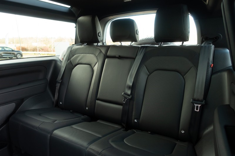 2023 (73) LAND ROVER DEFENDER 3.0 D250 X-Dynamic HSE 90 3dr Auto 5124041