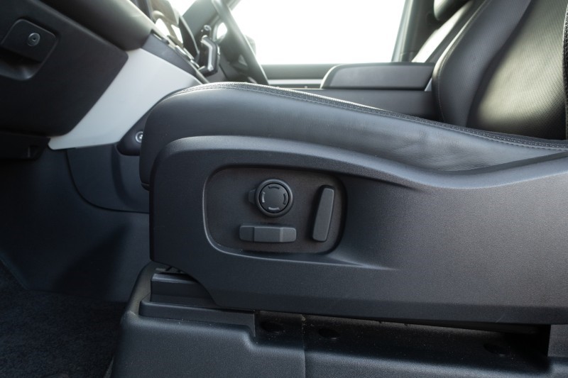 2023 (73) LAND ROVER DEFENDER 3.0 D250 X-Dynamic HSE 90 3dr Auto 5124092