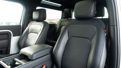 2023 (73) LAND ROVER DEFENDER 3.0 D250 X-Dynamic HSE 90 3dr Auto 5124096