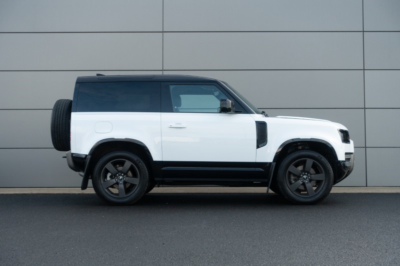 2023 (73) LAND ROVER DEFENDER 3.0 D250 X-Dynamic HSE 90 3dr Auto 5124042