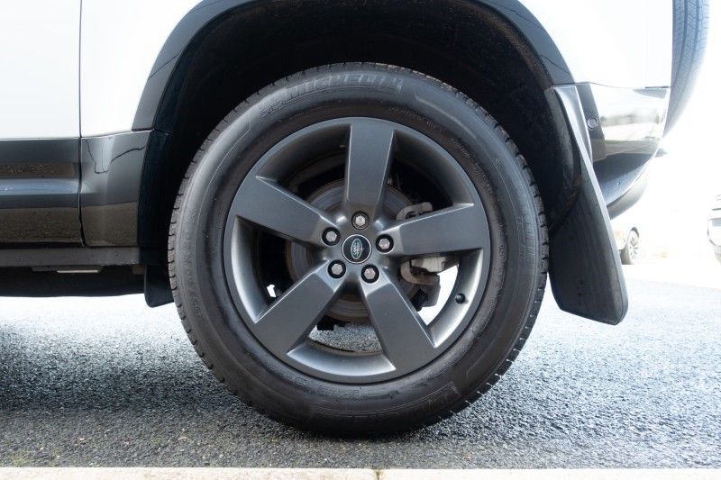 2023 (73) LAND ROVER DEFENDER 3.0 D250 X-Dynamic HSE 90 3dr Auto 5124066