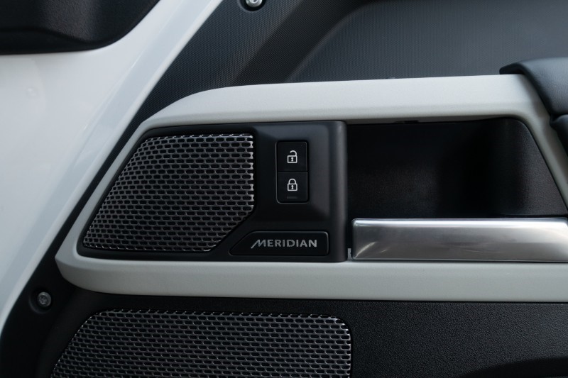 2023 (73) LAND ROVER DEFENDER 3.0 D250 X-Dynamic HSE 90 3dr Auto 5124088