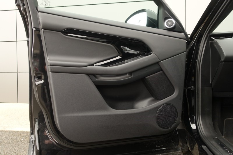 2024 (24) LAND ROVER RANGE ROVER EVOQUE 1.5 P270e Autobiography 5dr Auto 5195103