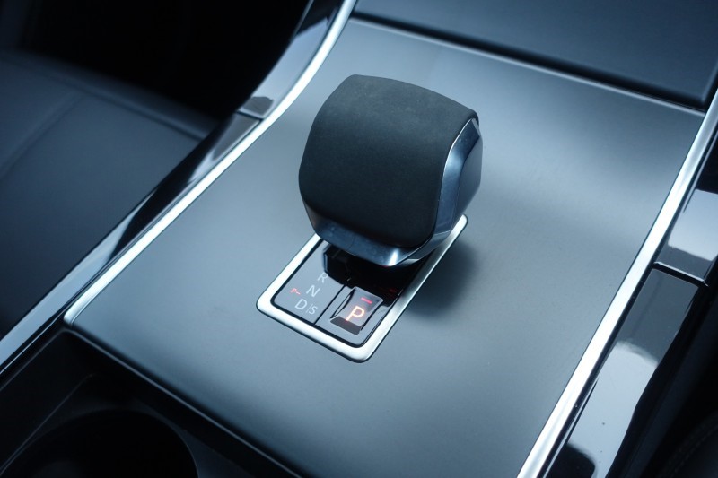 2023 (73) LAND ROVER RANGE ROVER VELAR 2.0 D200 MHEV Dynamic SE 5dr Auto 5255013