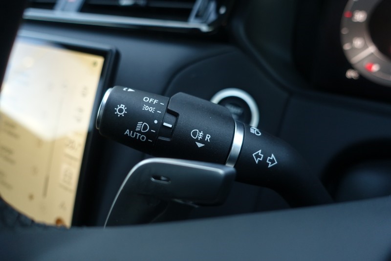 2023 (73) LAND ROVER RANGE ROVER VELAR 2.0 D200 MHEV Dynamic SE 5dr Auto 5255034