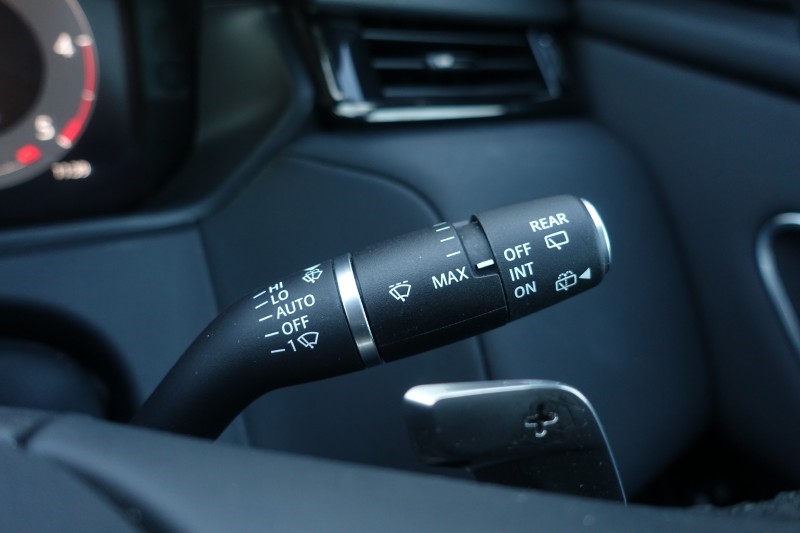 2023 (73) LAND ROVER RANGE ROVER VELAR 2.0 D200 MHEV Dynamic SE 5dr Auto 5255033