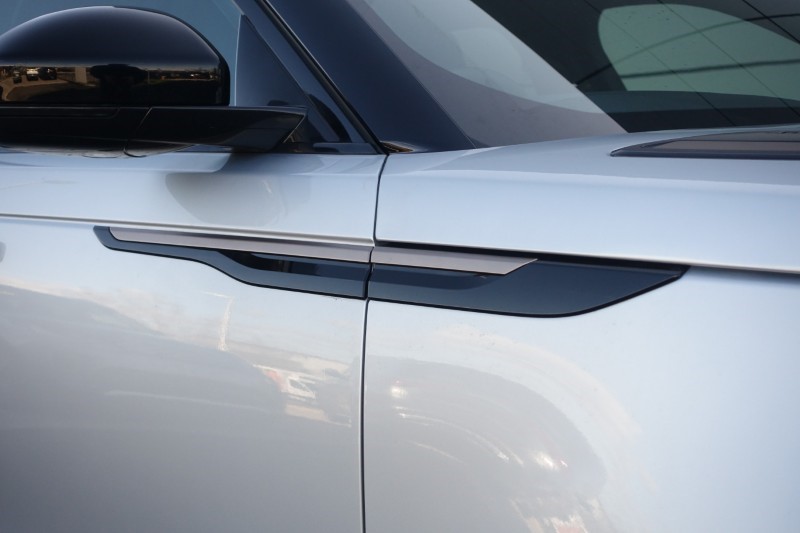 2023 (73) LAND ROVER RANGE ROVER VELAR 2.0 D200 MHEV Dynamic SE 5dr Auto 5255020