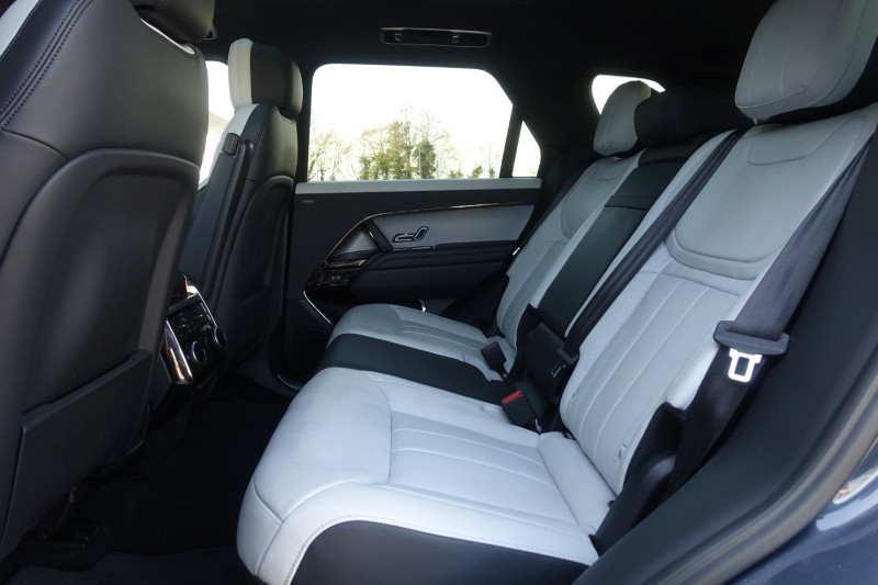 2024 (24) LAND ROVER RANGE ROVER SPORT 3.0 D300 Dynamic SE 5dr Auto 5261295