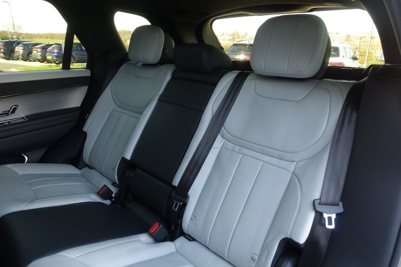 2024 (24) LAND ROVER RANGE ROVER SPORT 3.0 D300 Dynamic SE 5dr Auto 5261355