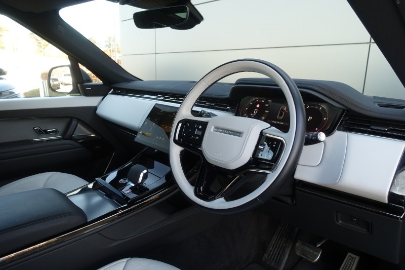 2024 (24) LAND ROVER RANGE ROVER SPORT 3.0 D300 Dynamic SE 5dr Auto 5261343