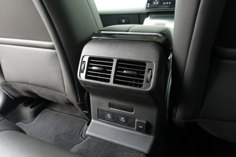 2023 (73) LAND ROVER RANGE ROVER VELAR 2.0 D200 MHEV Dynamic SE 5dr Auto 5248763