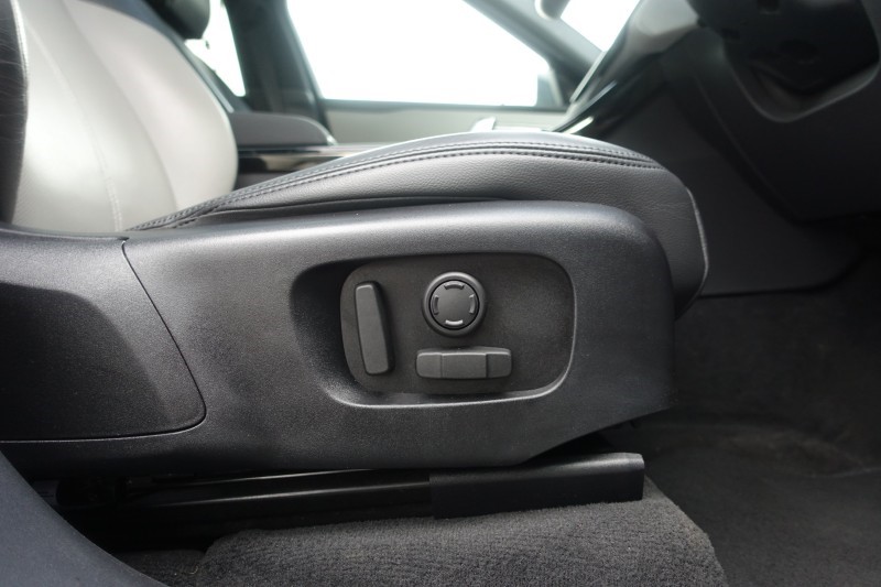 2023 (73) LAND ROVER RANGE ROVER VELAR 2.0 D200 MHEV Dynamic SE 5dr Auto 5248789