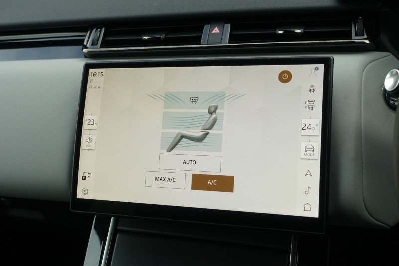 2023 (73) LAND ROVER RANGE ROVER VELAR 2.0 D200 MHEV Dynamic SE 5dr Auto 5248784