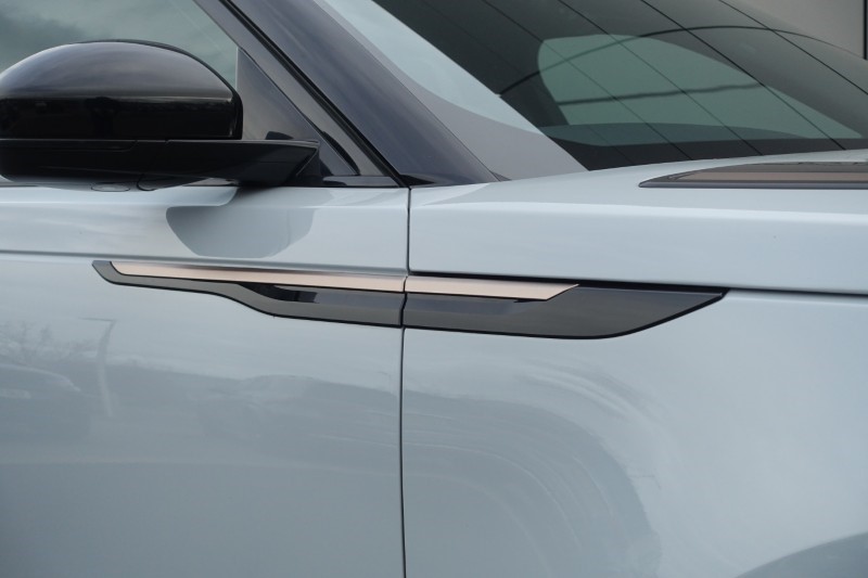 2023 (73) LAND ROVER RANGE ROVER VELAR 2.0 D200 MHEV Dynamic SE 5dr Auto 5248764