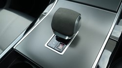 2023 (73) LAND ROVER RANGE ROVER VELAR 2.0 D200 MHEV Dynamic SE 5dr Auto 5248758