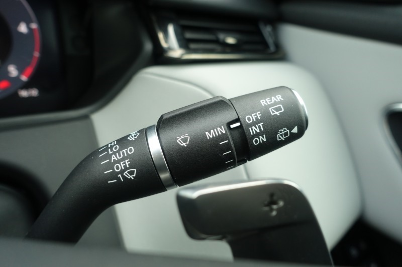 2023 (73) LAND ROVER RANGE ROVER VELAR 2.0 D200 MHEV Dynamic SE 5dr Auto 5248778