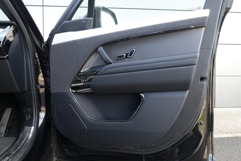 2024 (74) LAND ROVER RANGE ROVER SPORT 3.0 D300 Dynamic SE 5dr Auto 5221074