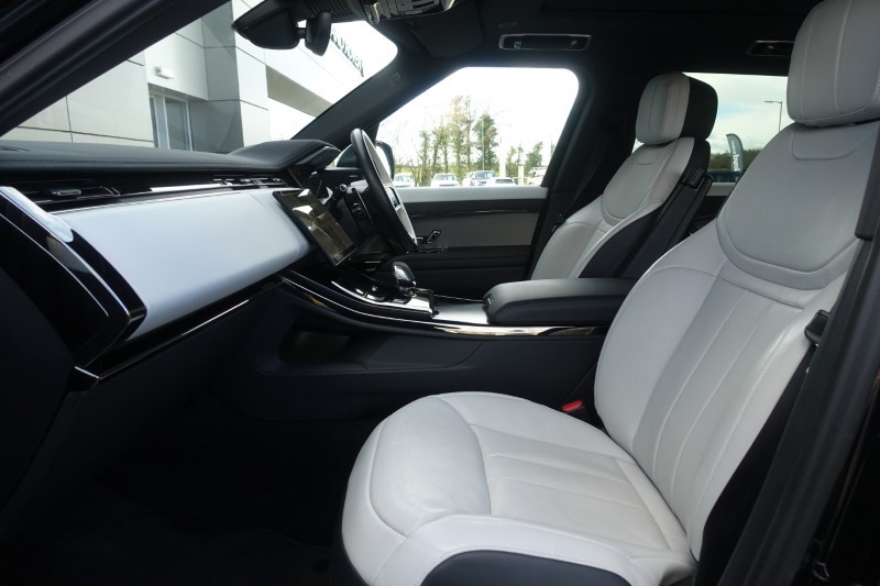 2024 (74) LAND ROVER RANGE ROVER SPORT 3.0 D300 Dynamic SE 5dr Auto 5221023