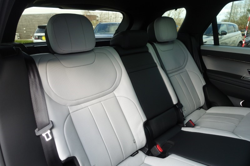 2024 (74) LAND ROVER RANGE ROVER SPORT 3.0 D300 Dynamic SE 5dr Auto 5221080