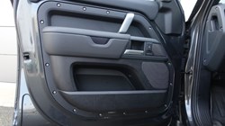 2024 (24) LAND ROVER DEFENDER 3.0 D300 X-Dynamic HSE 110 5dr Auto 5135450