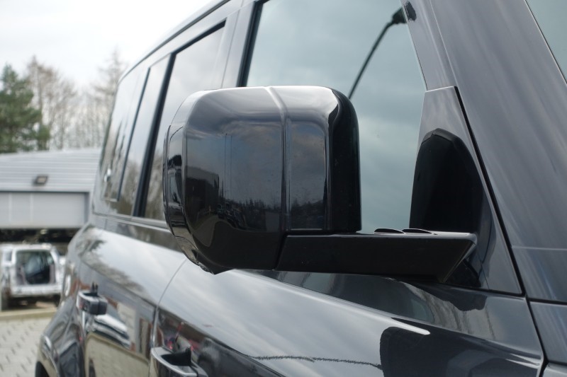 2024 (24) LAND ROVER DEFENDER 3.0 D300 X-Dynamic HSE 110 5dr Auto 5135412