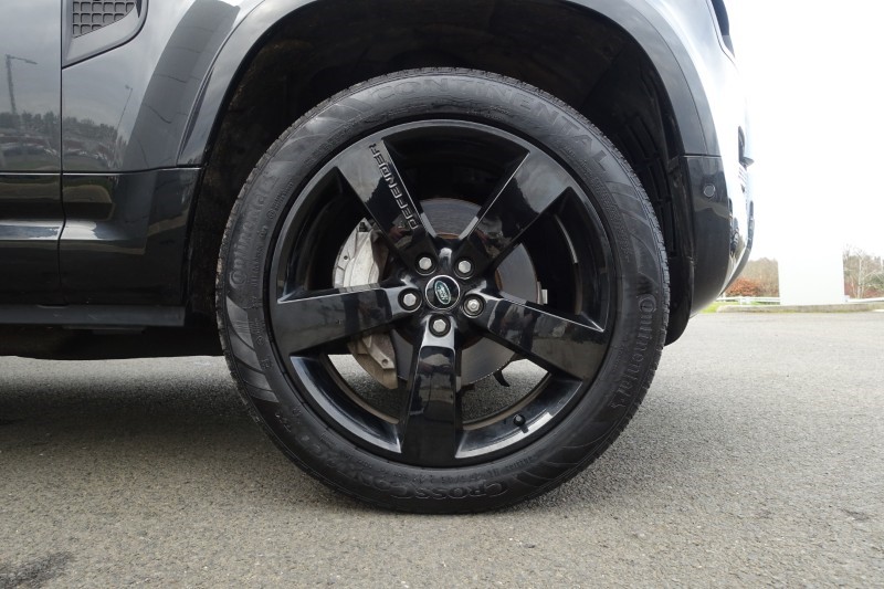 2024 (24) LAND ROVER DEFENDER 3.0 D300 X-Dynamic HSE 110 5dr Auto 5135397