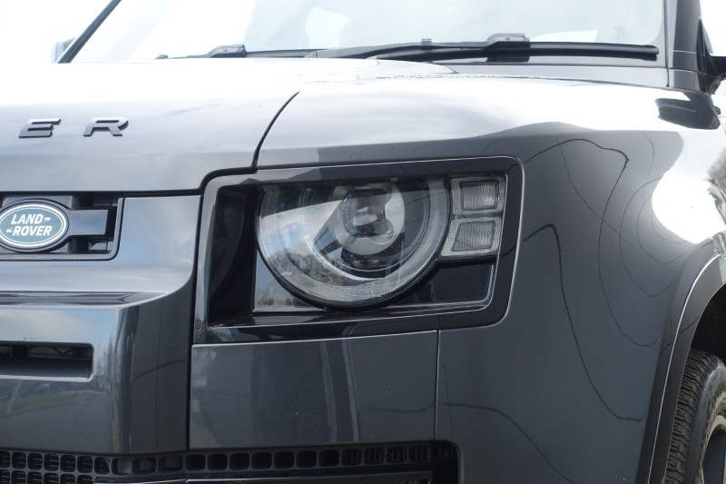 2024 (24) LAND ROVER DEFENDER 3.0 D300 X-Dynamic HSE 110 5dr Auto 5135422