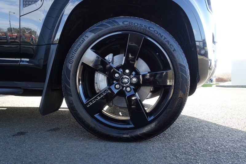 2025 (25) LAND ROVER DEFENDER 3.0 D350 X-Dynamic HSE 110 5dr Auto 5190174