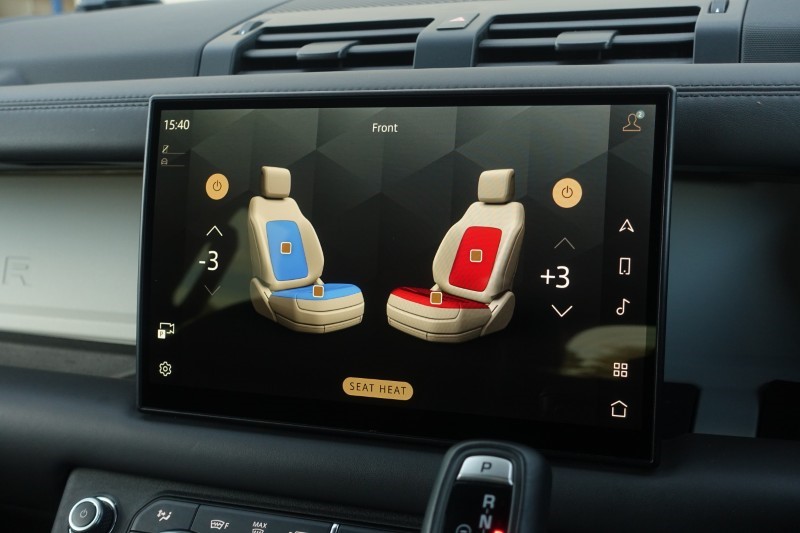 2025 (25) LAND ROVER DEFENDER 3.0 D350 X-Dynamic HSE 110 5dr Auto 5190210