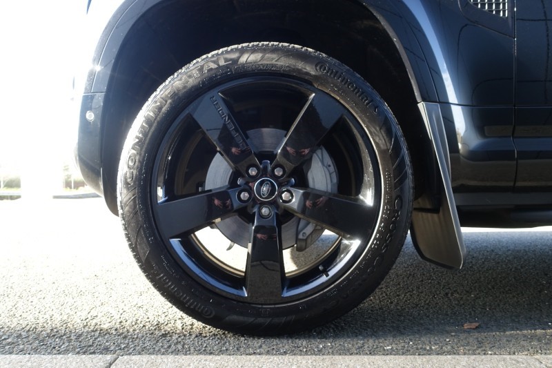 2025 (25) LAND ROVER DEFENDER 3.0 D350 X-Dynamic HSE 110 5dr Auto 5190199