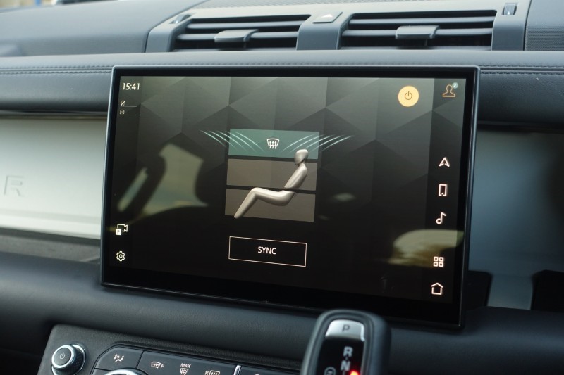 2025 (25) LAND ROVER DEFENDER 3.0 D350 X-Dynamic HSE 110 5dr Auto 5190211