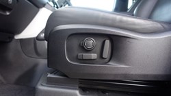 2025 (25) LAND ROVER DEFENDER 3.0 D350 X-Dynamic HSE 110 5dr Auto 5190230