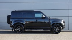 2025 (25) LAND ROVER DEFENDER 3.0 D350 X-Dynamic HSE 110 5dr Auto 5190171
