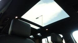 2025 (25) LAND ROVER DEFENDER 3.0 D350 X-Dynamic HSE 110 5dr Auto 5190216