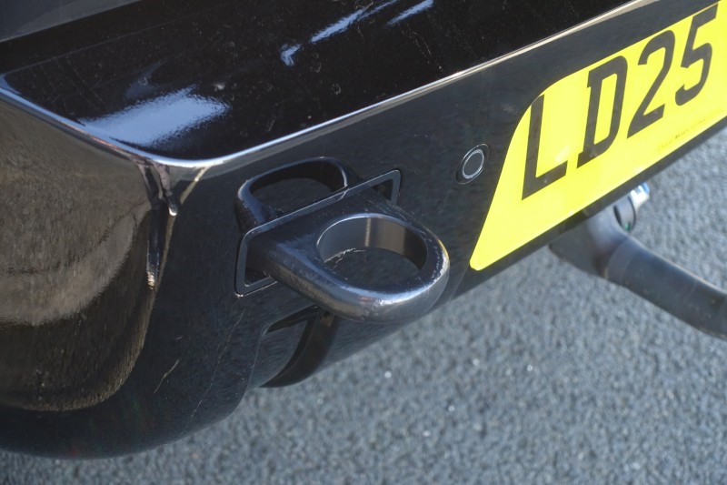 2025 (25) LAND ROVER DEFENDER 3.0 D350 X-Dynamic HSE 110 5dr Auto 5190197