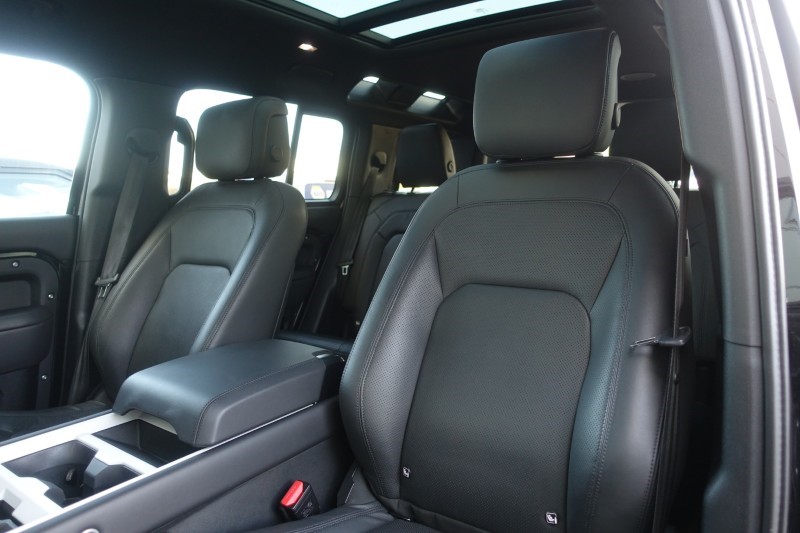 2025 (25) LAND ROVER DEFENDER 3.0 D350 X-Dynamic HSE 110 5dr Auto 5190232